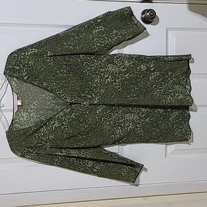 VICTORIA'S SECRET Green Sheer Animal Print Long Sleeve Night Gown -‎ Size Medium